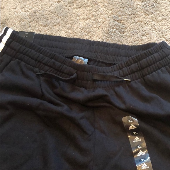 NWT Mens Adidas Black Essential Fleece Joggers - Picture 6 of 10
